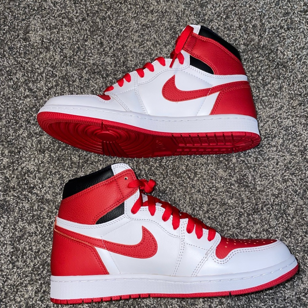 Jordan 1 OG Heritage (size 10)
